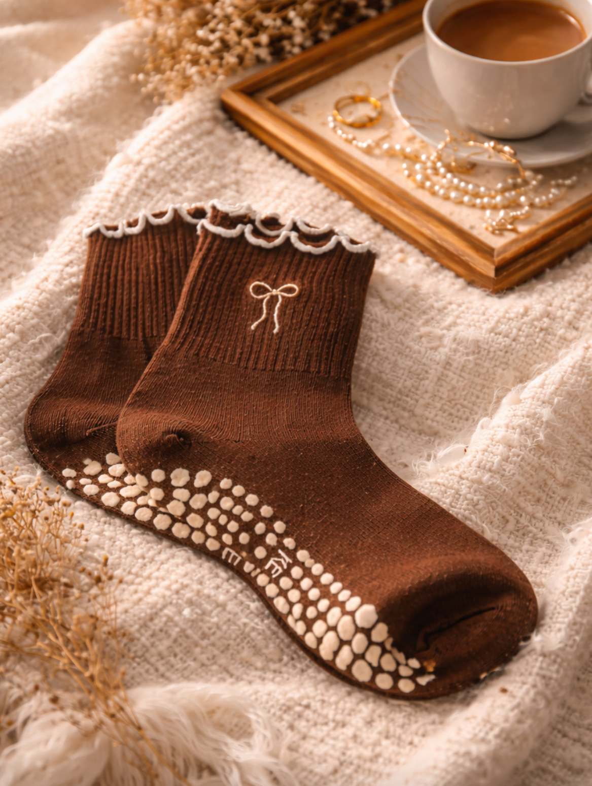 Cocoa Bow